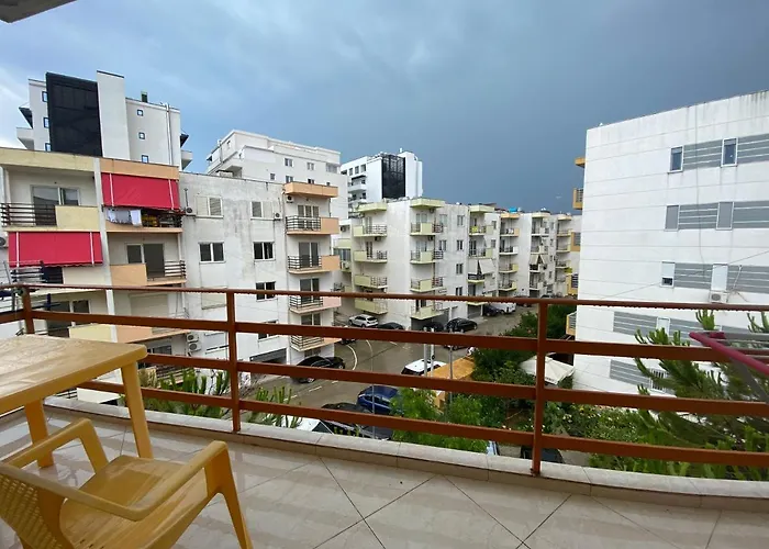 Rori's Qerret Apartment Golem (Tirana)