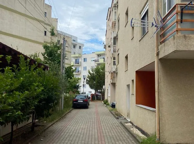 Apartment Rori's Qerret