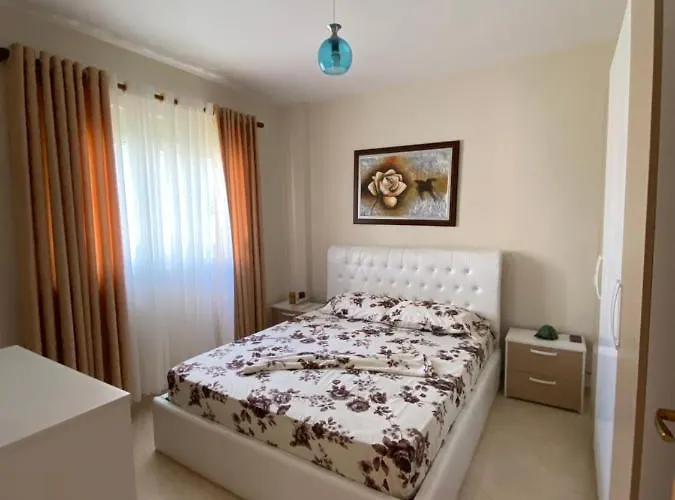 Rori's Qerret Apartment Golem (Tirana)