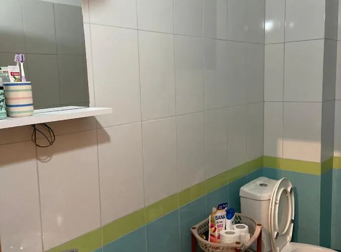 Rori's Qerret Apartment *